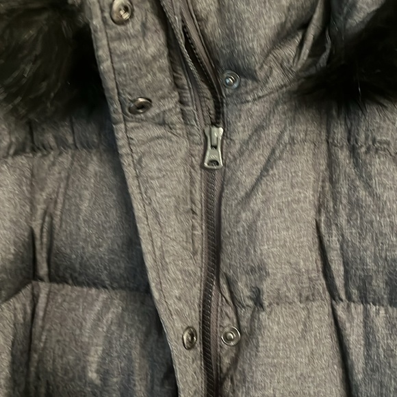 Lands’ End grey down coat size 2X. Almost new worn only 2 times. - Picture 2 of 7